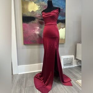 Elegant Burgundy Evening Gown
